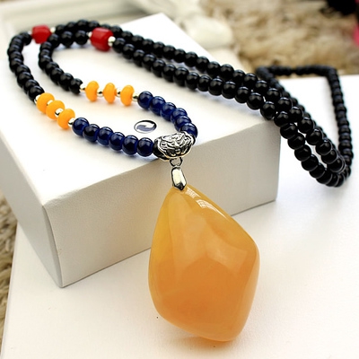 Διαφορετικοί τύποι γυναικεία κολιέ 