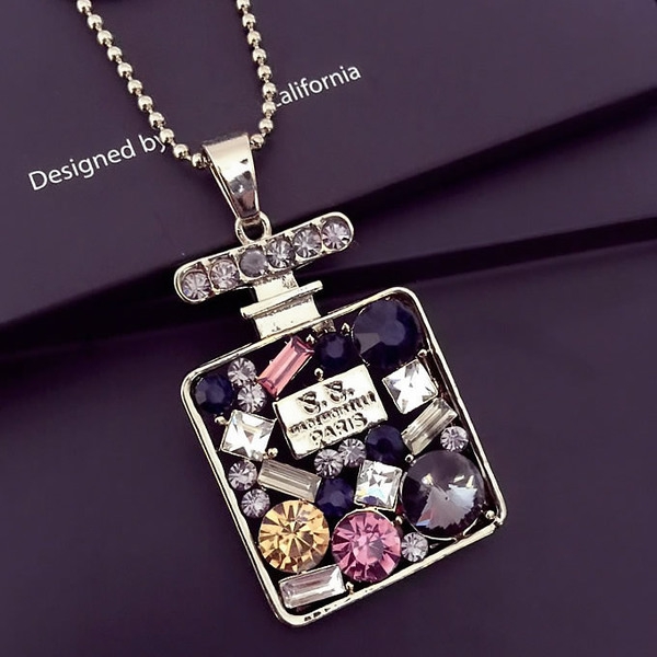 Модерни дамски колиета в различни модели