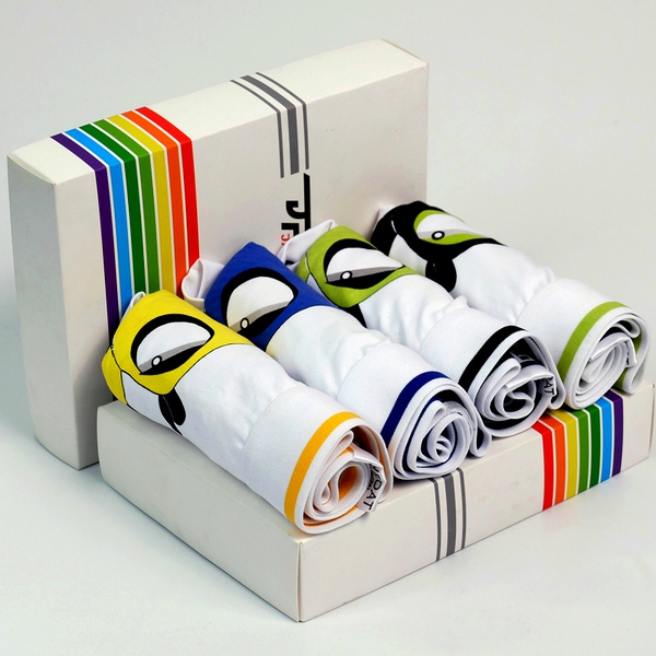 Комплект от мъжко бельо - 4 боксерки - различна комбинация от модели