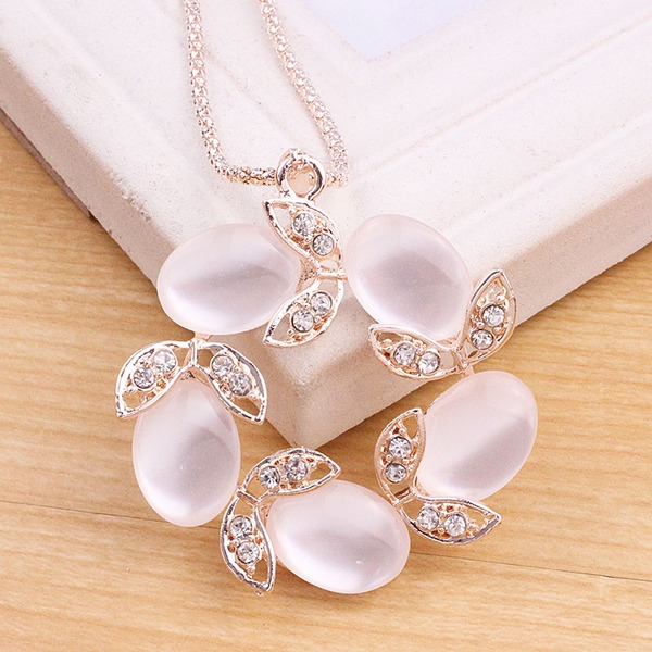 Дамски колиета 