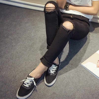 Небрежни дамски дънки - 4 модела 