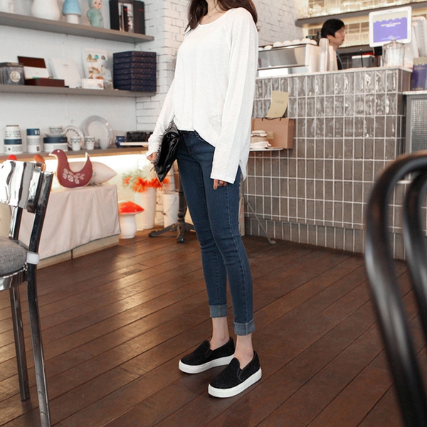 Стилни дамски дънки - 4 модела 