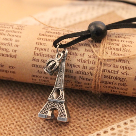 Стилни дамски колиета 