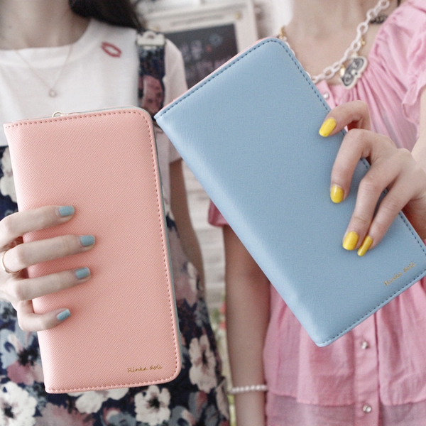 Дамски портфейл в няколко цвята