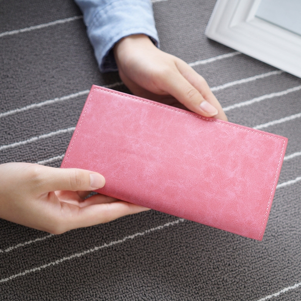 Дамски портфейл в четиринадесет цвята