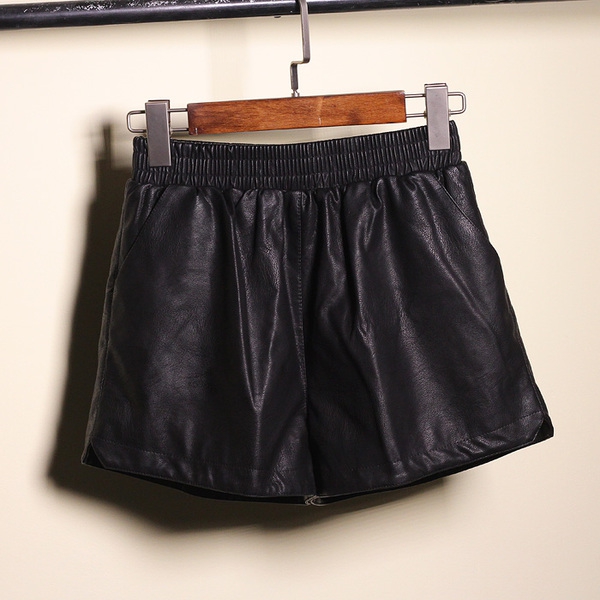 Γυναικεία σορτσάκια  μαύρα