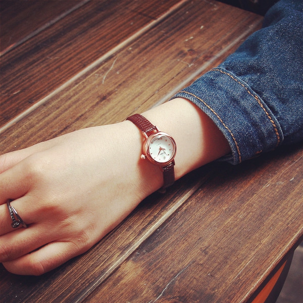 Дамски часовник