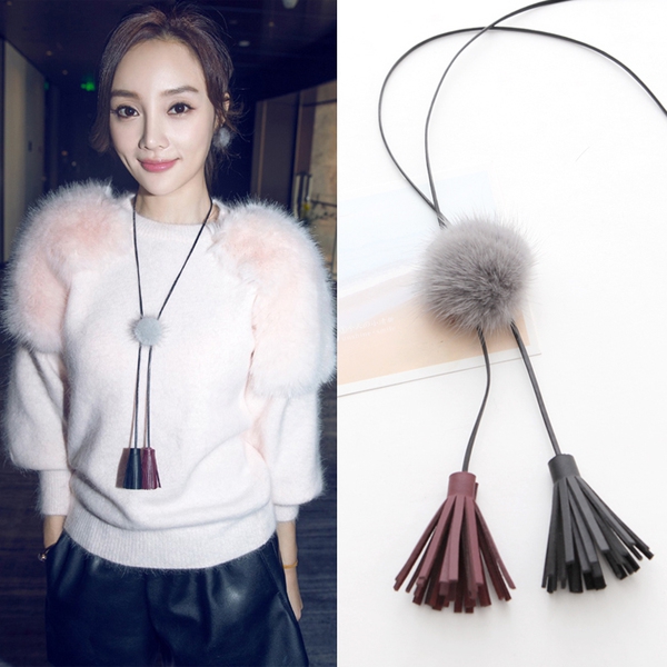 Модерни дамски огърлици в различни разцветки и модели 