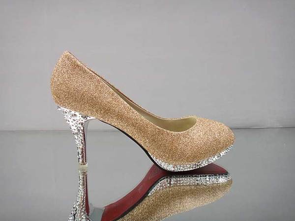 Стилни дамски обувки- различна височина от 6 и 9 см