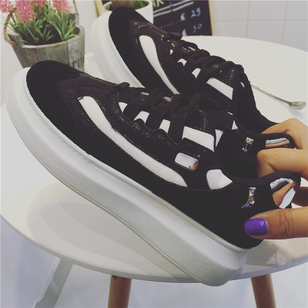 Дамски маратонки в няколко цвята