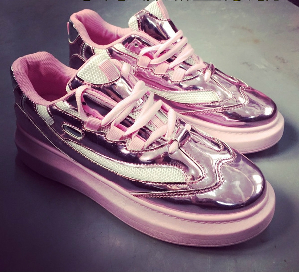 Дамски маратонки в няколко цвята