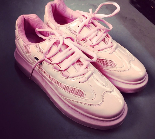 Дамски маратонки в няколко цвята