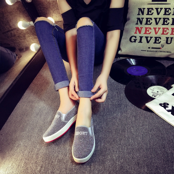 Γυναικεία  παπούτσια με εκτύπωση σε διάφορα χρώματα