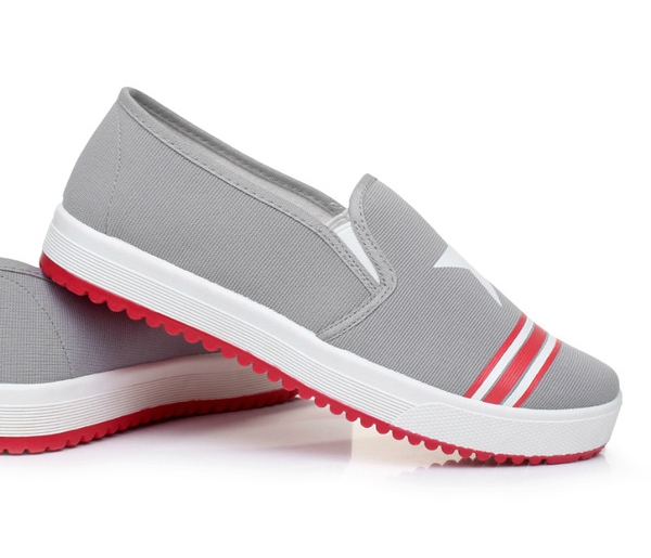 Γυναικεία  παπούτσια με εκτύπωση σε διάφορα χρώματα