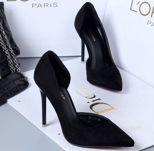 Дамски обувки в няколко цвята