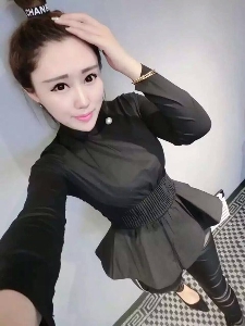 Стилна дамска риза - бяла и черна