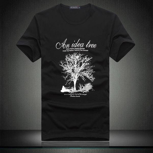 Много различни модели мъжки тениски