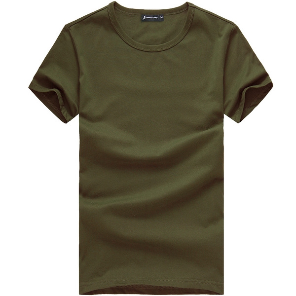 Много различни цветове мъжки тениски