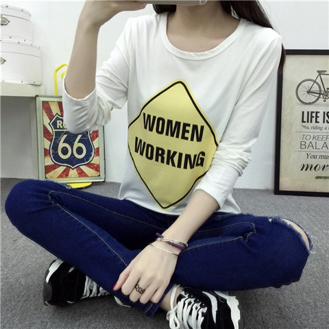 Κυρίες λευκό πουκάμισο με διαφορετικές εκτυπώσεις των χαρακτήρες κινουμένων σχεδίων ή μεγέθη