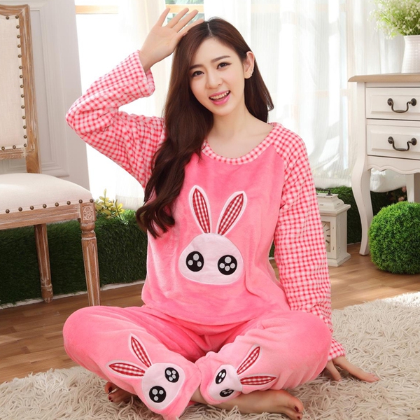 Дамски пижами в много видове