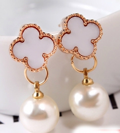 Модерни Дамски Обеци