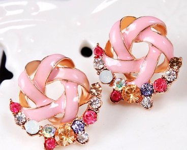 Модерни Дамски Обеци