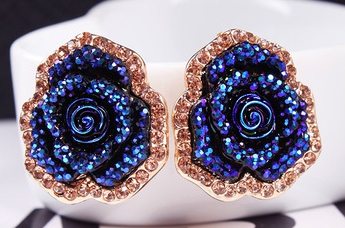 Модерни Дамски Обеци