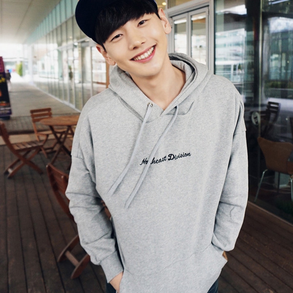 Дебели и тънки небрежни мъжки суичъри - 