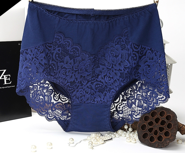 Γυναικεία  δαντελωτές  εσώρουχα σε διάφορα χρώματα - κόκκινο, μωβ, μπλε - κορυφαία μοντέλα