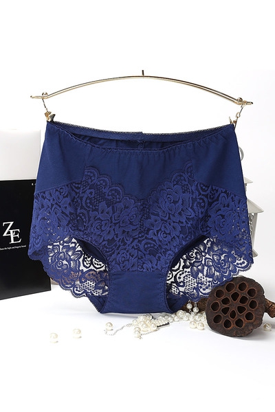 Γυναικεία  δαντελωτές  εσώρουχα σε διάφορα χρώματα - κόκκινο, μωβ, μπλε - κορυφαία μοντέλα