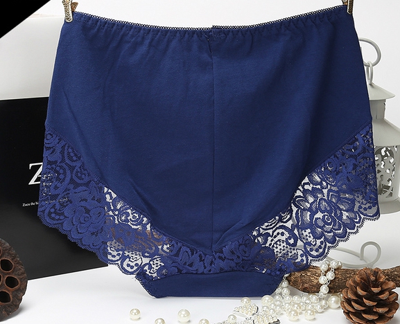 Γυναικεία  δαντελωτές  εσώρουχα σε διάφορα χρώματα - κόκκινο, μωβ, μπλε - κορυφαία μοντέλα