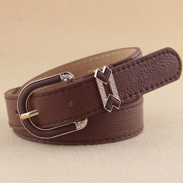 Различни модели топ дамски колани в различни цветове от изкуствена кожа