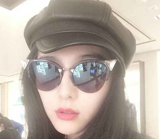 σύγχρονο μαύρο καπέλο Γυναικών - περιφέρεια 56-58 cm