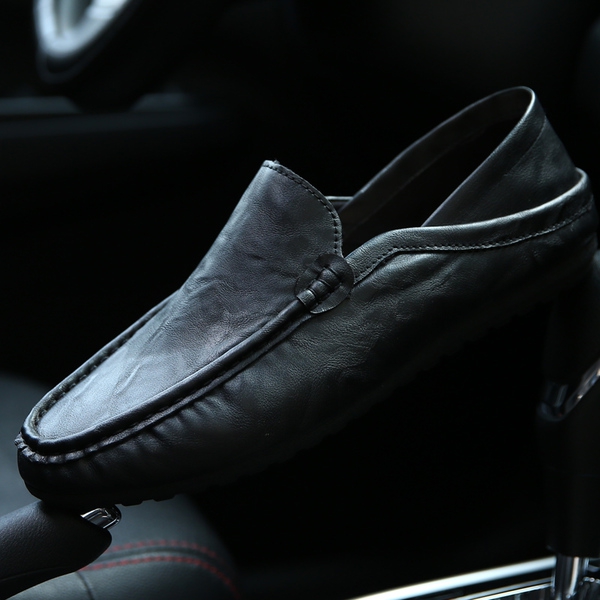 Διαφορετικά μοντέλα ανδρικά παπούτσια  για την άνοιξη  - κομψά και μοντέρνα