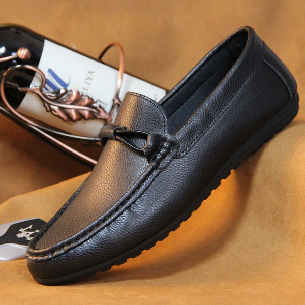 Διαφορετικά μοντέλα ανδρικά παπούτσια  για την άνοιξη  - κομψά και μοντέρνα