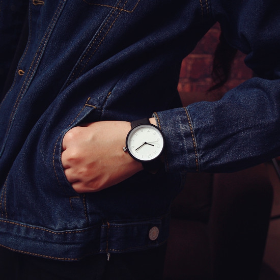 Дамски цветни часовници за всеки ден