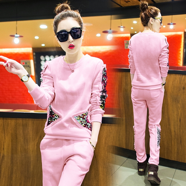 Γυναικεία  αθλητική φόρμα σε λευκό, ροζ, μπλε, μαύρο χρώμα για την άνοιξη το φθινόπωρο και το χειμώνα 2016