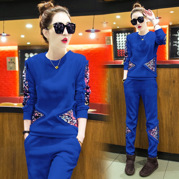 Γυναικεία  αθλητική φόρμα σε λευκό, ροζ, μπλε, μαύρο χρώμα για την άνοιξη το φθινόπωρο και το χειμώνα 2016