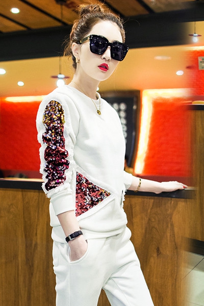 Γυναικεία  αθλητική φόρμα σε λευκό, ροζ, μπλε, μαύρο χρώμα για την άνοιξη το φθινόπωρο και το χειμώνα 2016