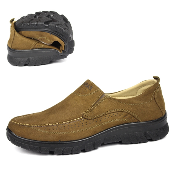 Παπούτσια των ανδρών  για την άνοιξη σε διάφορα κορυφαία μοντέλα