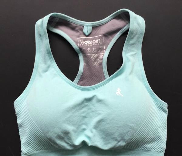 Спортно дамско късо бюстие в няколко цвята 