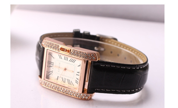 Ретро дамски часовници в 4 цвята