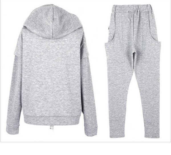 Γυναικεία ανοιξιάτικη αθλητική φόρμα με κουκούλα - 2 χρώματα: Γκρι και Μαύρο