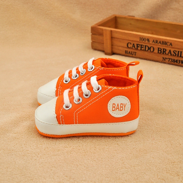 Бебешки пролетни обувки - различни топ и интересни модели 