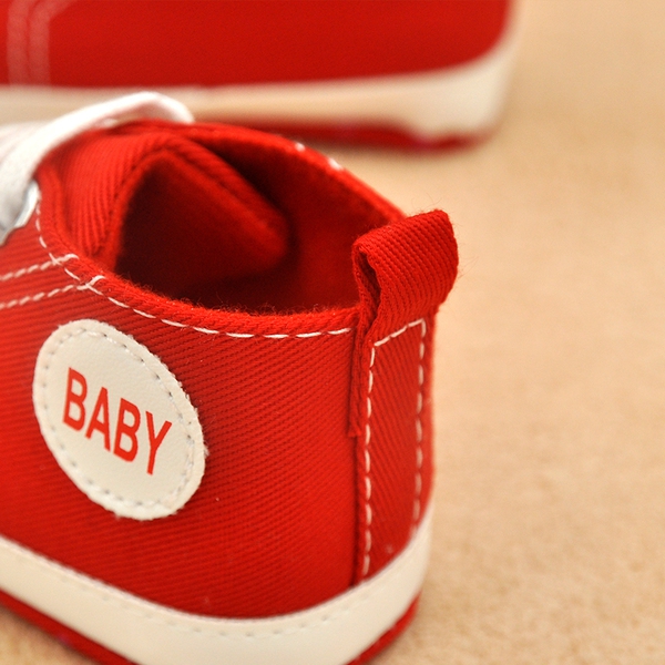 Бебешки пролетни обувки - различни топ и интересни модели 