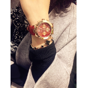 Луксозен дамски часовник в три цвята