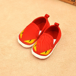 Бебешки обувки в няколко цвята и модела - червен, черен, син, леопардов