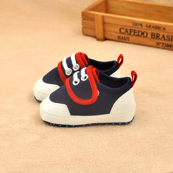 Бебешки обувки в няколко цвята и модела - червен, черен, син, леопардов