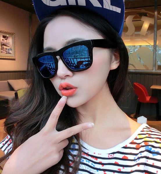 Отразяващи слънчеви очила 