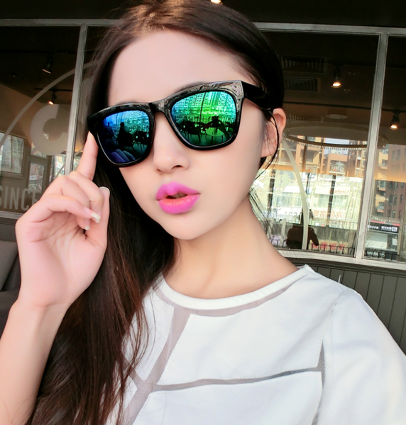 Отразяващи слънчеви очила 